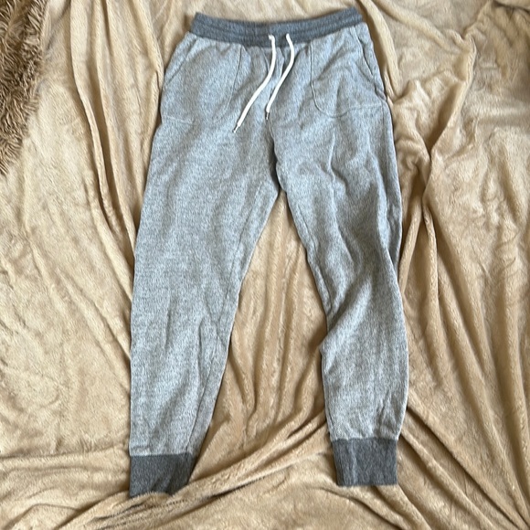 GAP Pants - GAP grey sweat pants